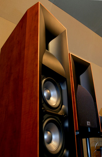 JBL Studio 590